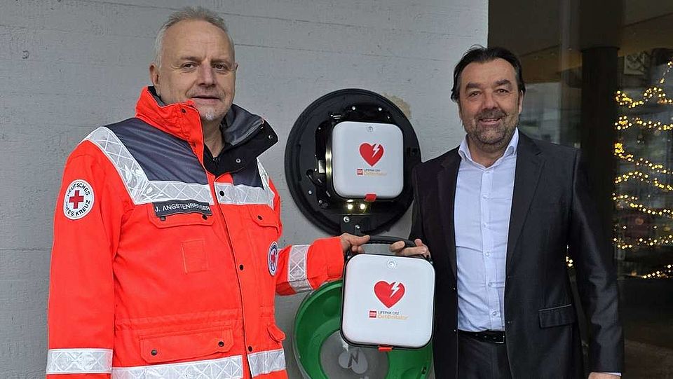 DRK-Ortsverein Abtsgmünd und Gemeinde Abtsgmünd erneuern Defibrillator